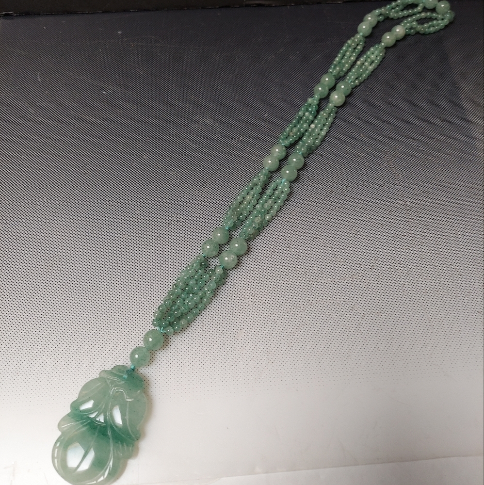 Jade necklace vintage lucky pendant decorative beads design 28 inches